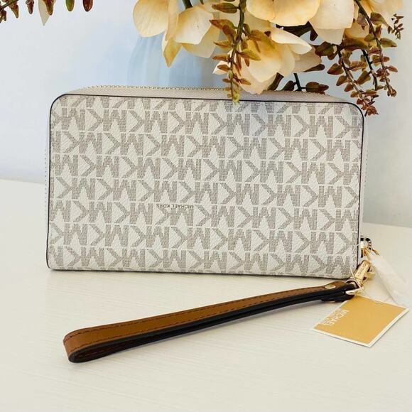 Michael Kors wallet phone case vanilla signature new - Picture 2 of 4